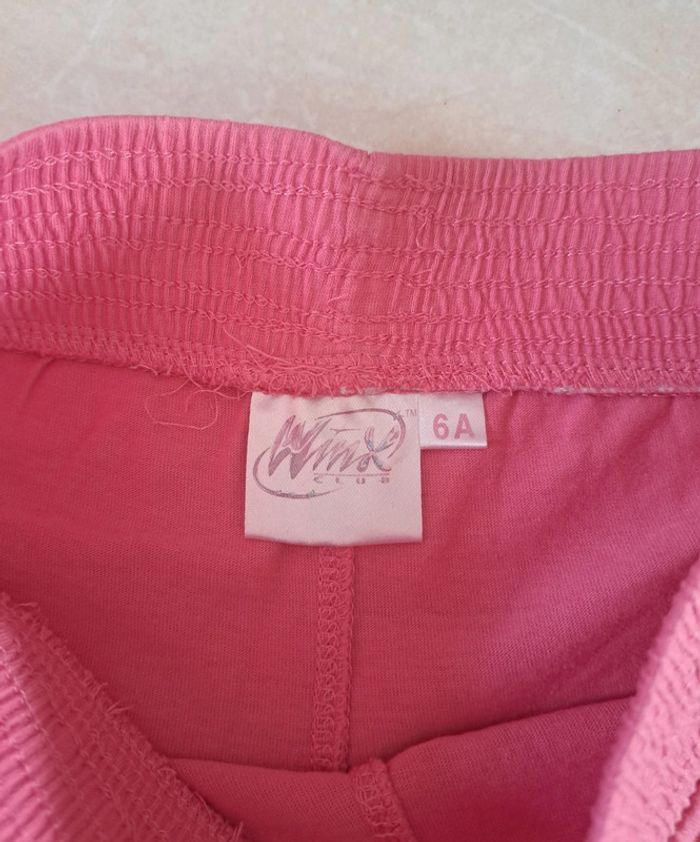 Short taille élastique rose 6 ans 👧 Winx en TBE - photo numéro 3