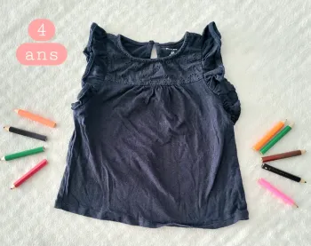 T-shirt bleu marine 4ans