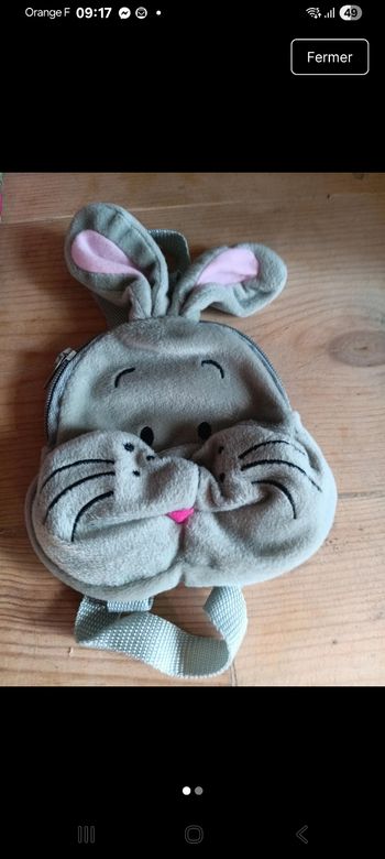 Sac à dos lapin pour enfant.