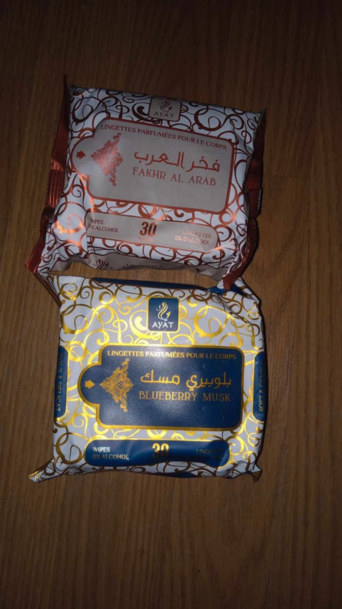 4 paquets Lingettes parfumées pour corps Blueberry musk/fakhr Al arab