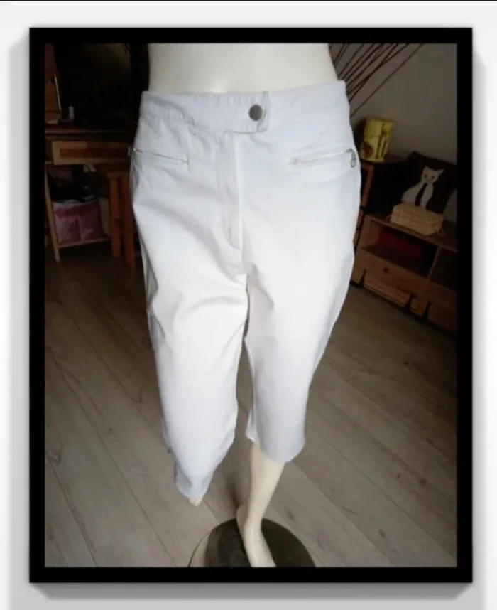 Jean blanc court  Taille 36 - photo numéro 2