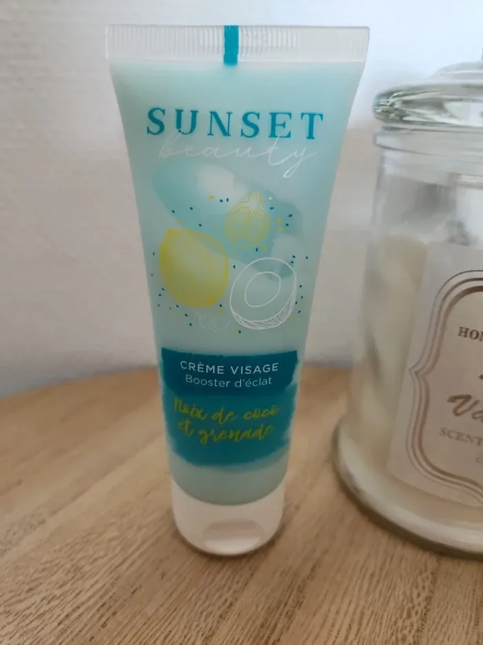 🌺Crème visage booster d'éclat noix de coco et grenade Sunset🌺 - photo numéro 2