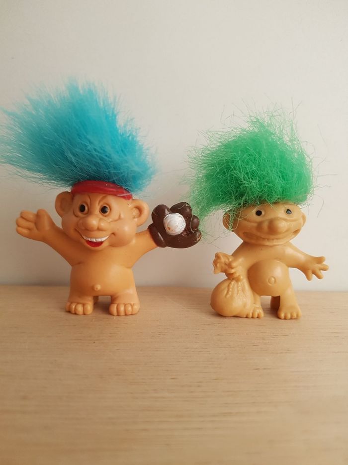 8 figurines The trolls et coffret - photo numéro 7