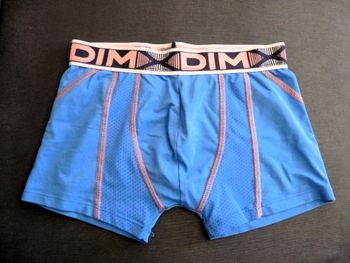 Caleçon Garçon 10 ans DIM sous vetement boxer bleu TBE