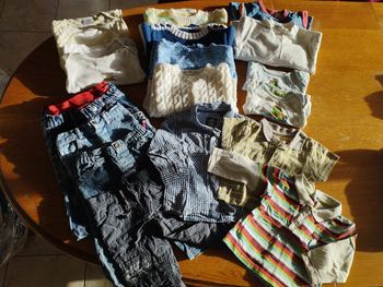 lot de vêtements Bébé 12 mois