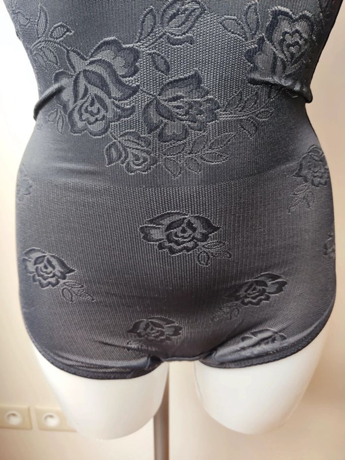 🌺 magnifique body dentelle taille M🌺 - photo numéro 5