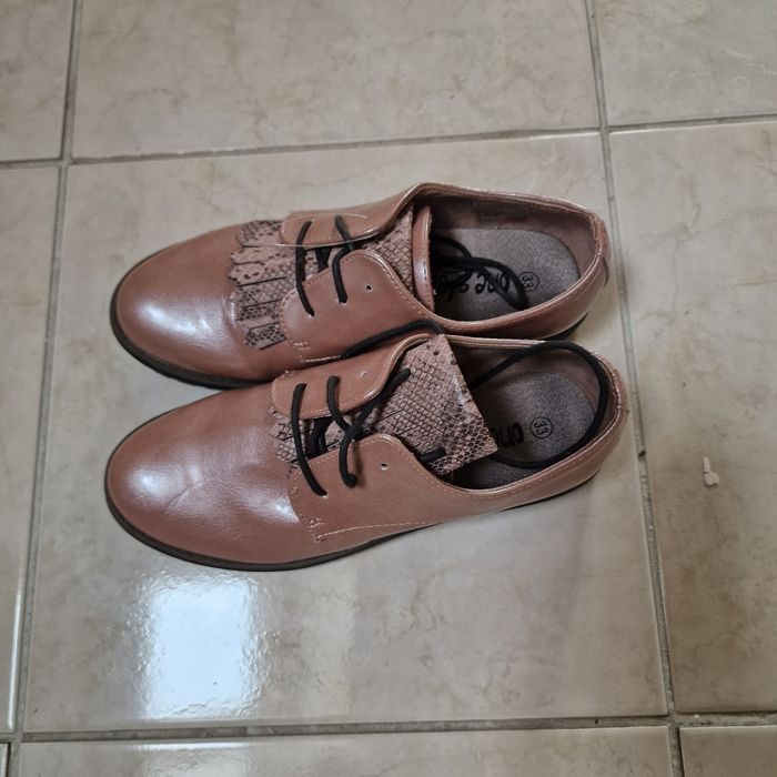 Chaussures filles taille 33