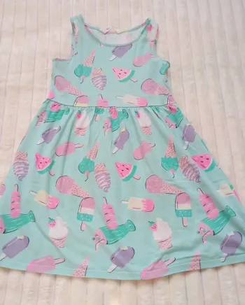 Robe H&M 8-10 ans
