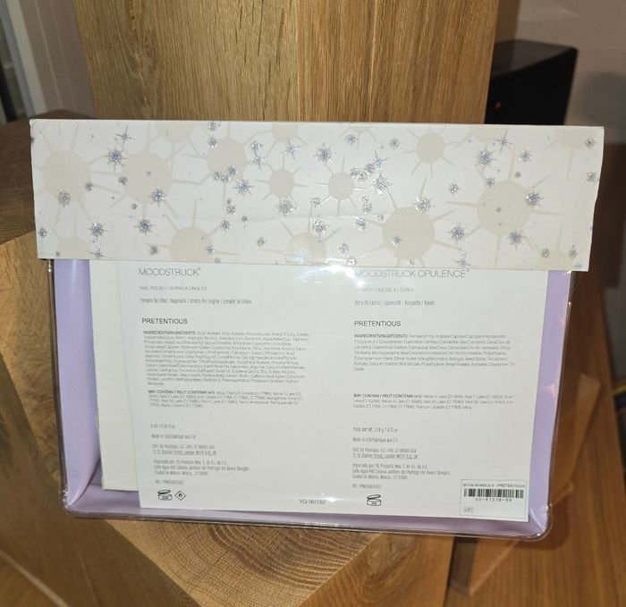 Coffret Younique Rouge à lèvres Opulence et Vernis à Ongles Pretentious Neuf - photo numéro 2