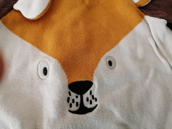 Pull avec boutons derriere - photo numéro 3