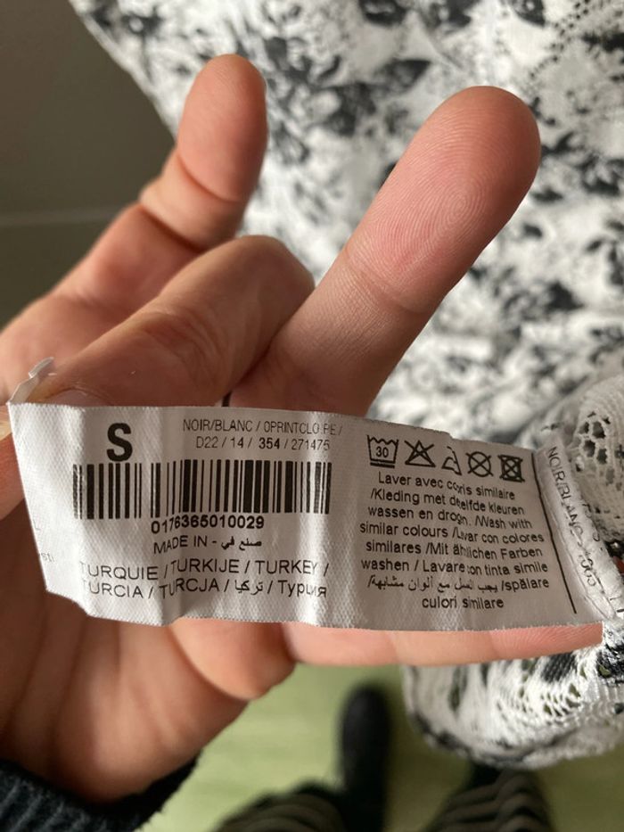 Haut taille S - photo numéro 4