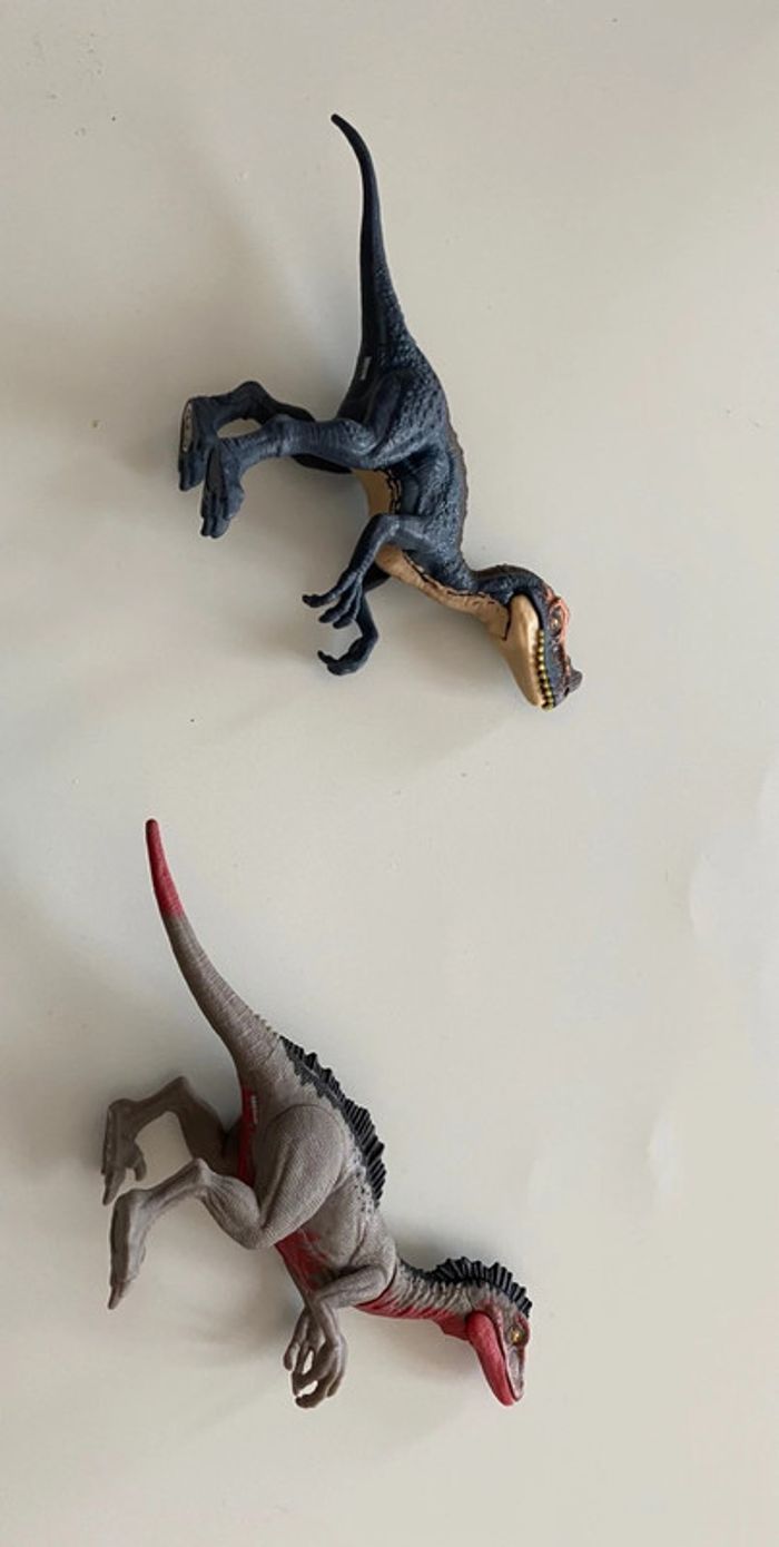 Lot 2 dinosaures jurassic world - photo numéro 2