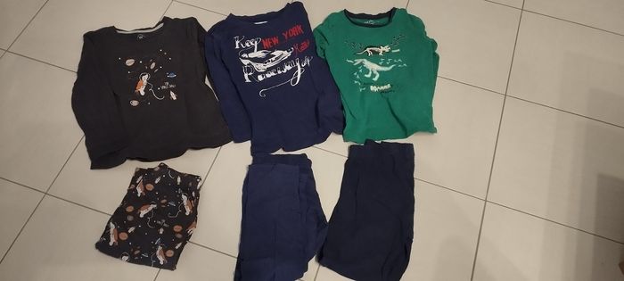 Lot 3 pyjamas