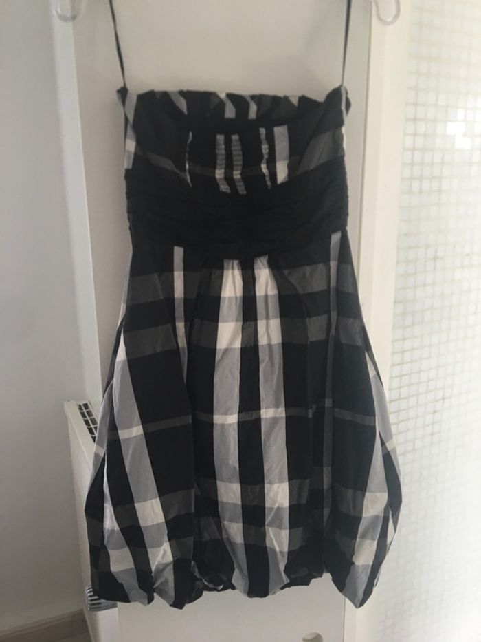 Superbe robe Zara bustier neuve - photo numéro 2