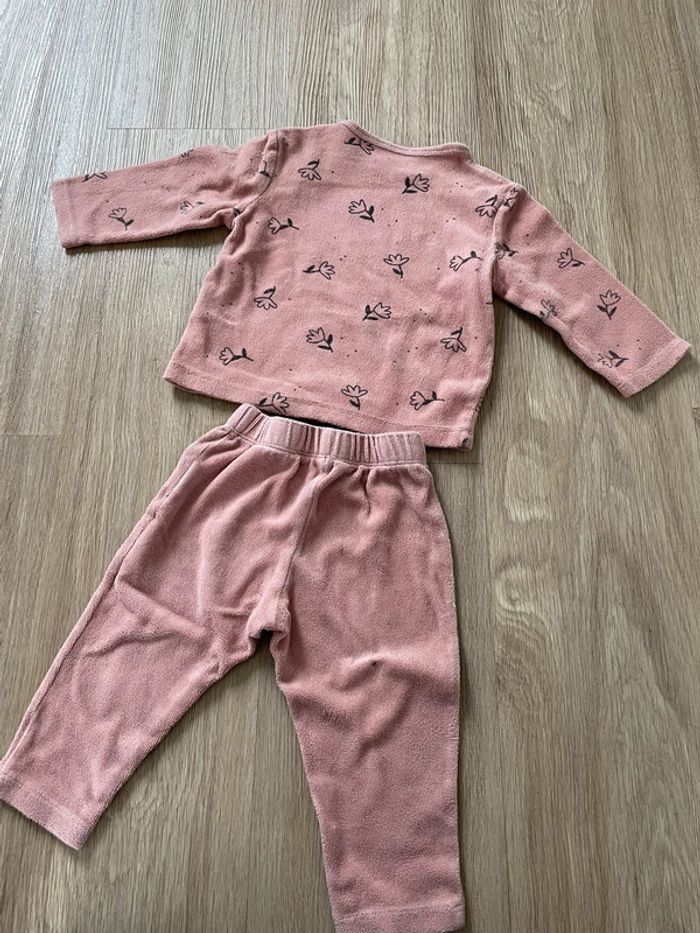 Pyjama 2P - photo numéro 2