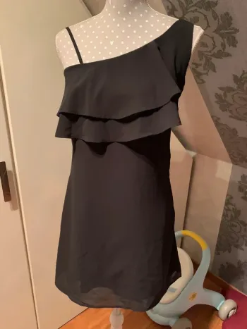 Robe H&M noire asymétrique original