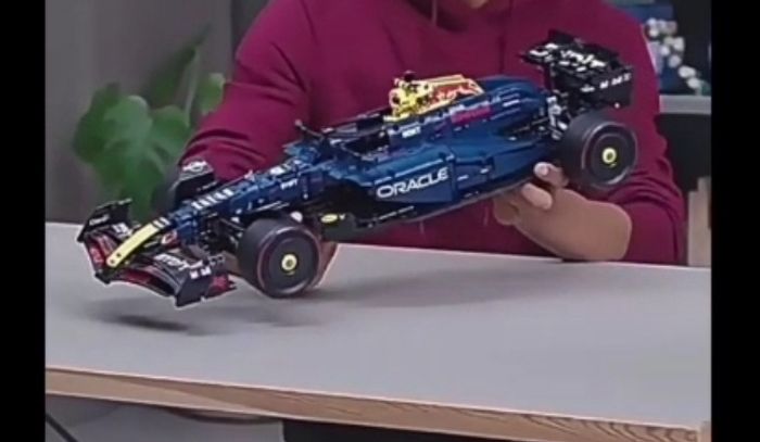 Lego RedBull f1 jamais déballé - photo numéro 2