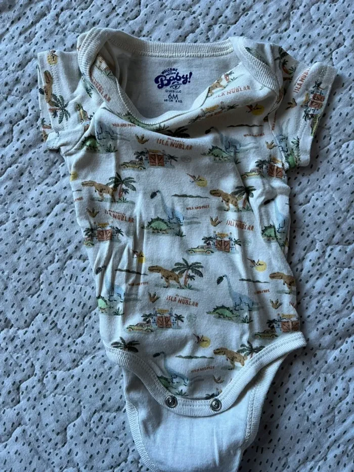 Pyjamas et bodies jurassic Park - photo numéro 2