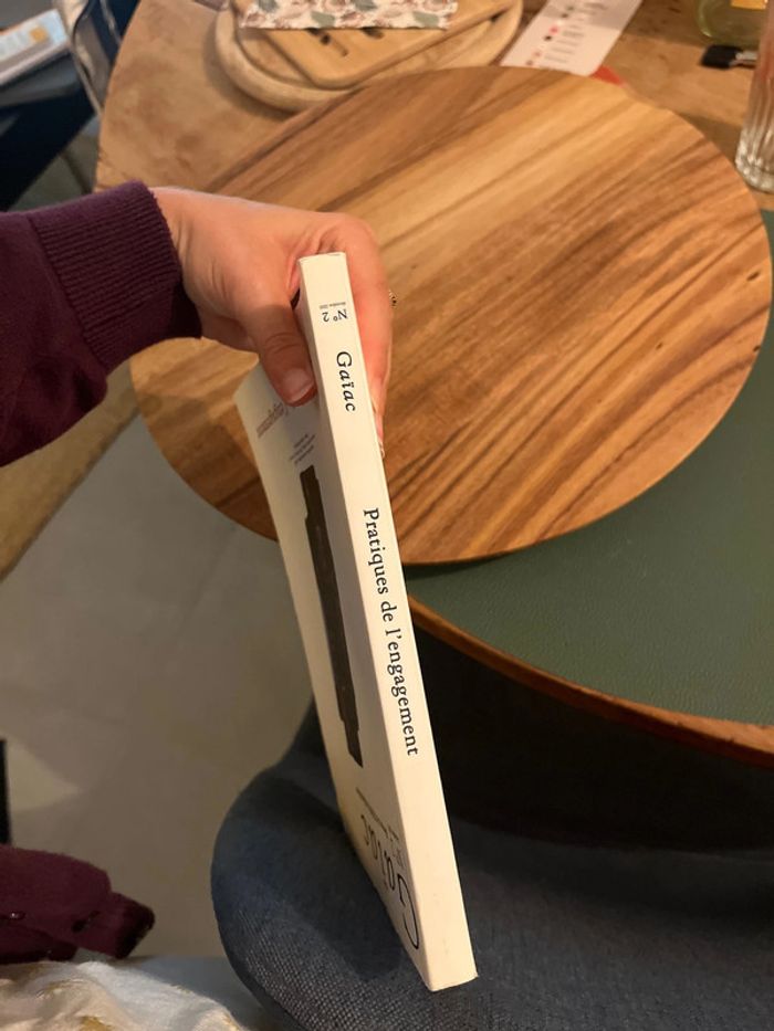 Livre Pratiques de l’engagement - photo numéro 3