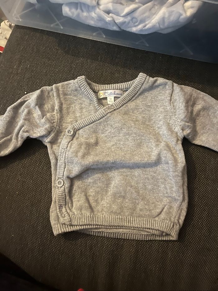 Gilet gris 1 mois