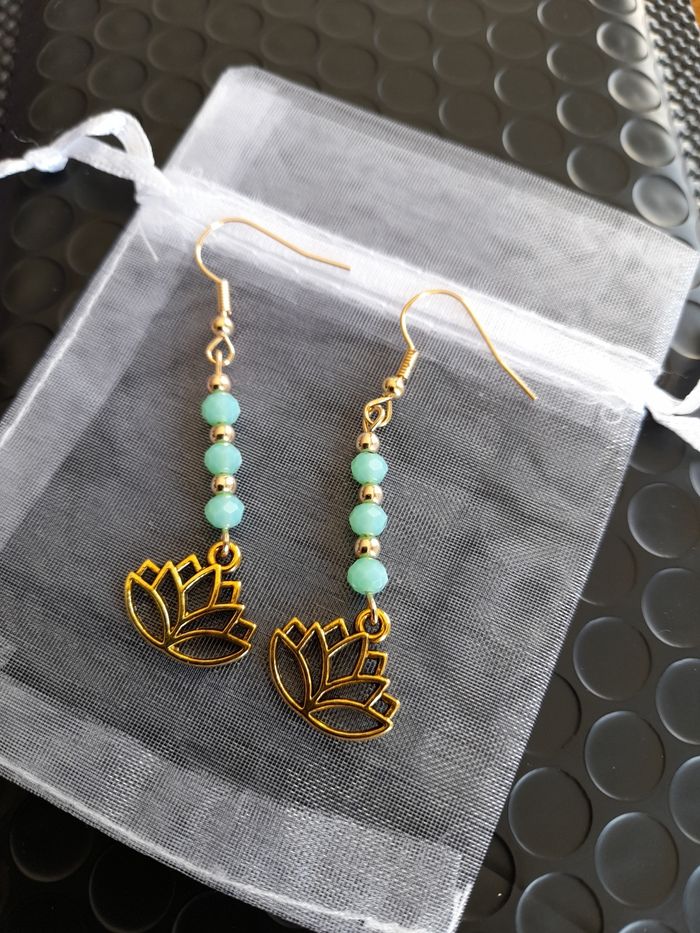 Boucles d'oreilles fleur de Lotus - photo numéro 9
