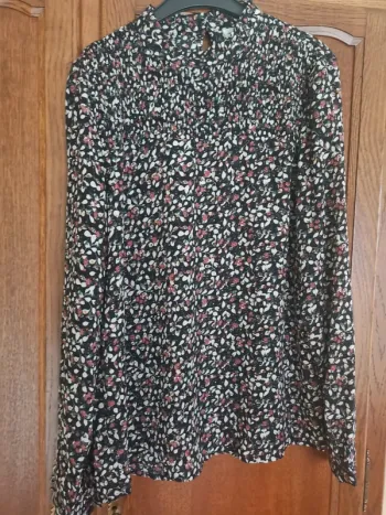 Blouse fleurie taille 38 Jacqueline de Yong.