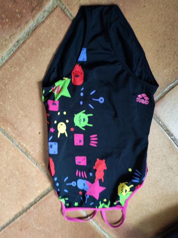 Maillot de bain 1 pièce Arena noir à motis 8-9 ans Décathlon