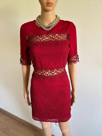 Robe rouge bordeaux en dentelle à manches courtes Boohoo taille 36 jamais portée