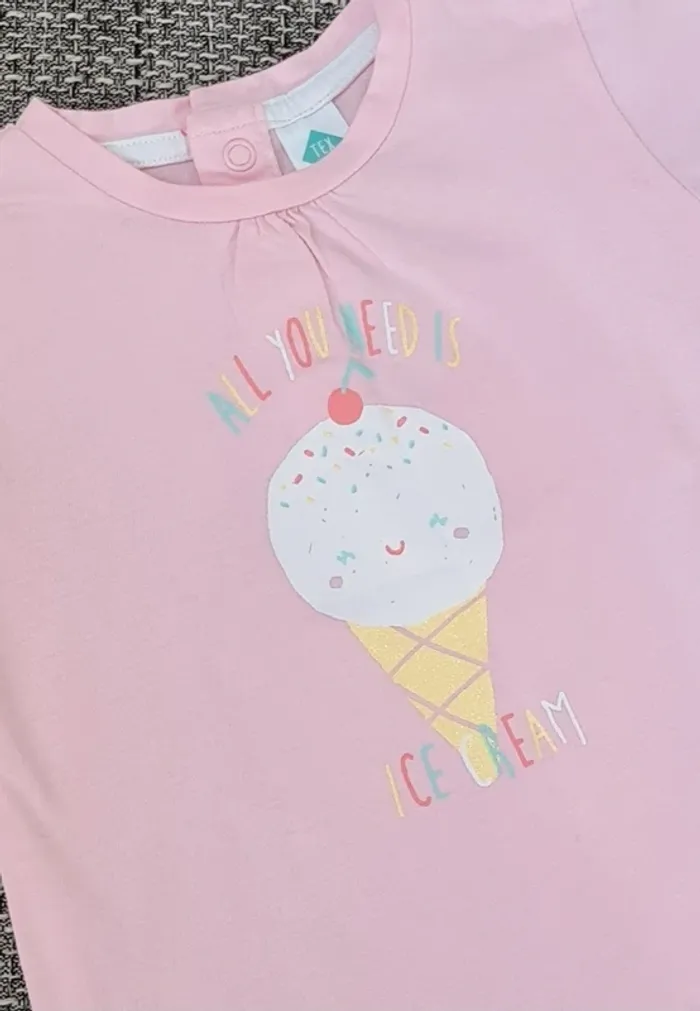 ● 12 mois ● Tee-shirt Neuf - photo numéro 6
