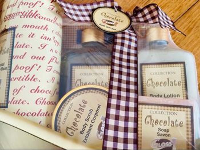 Gloss - coffret baignoire avec produits de toilette - photo numéro 2