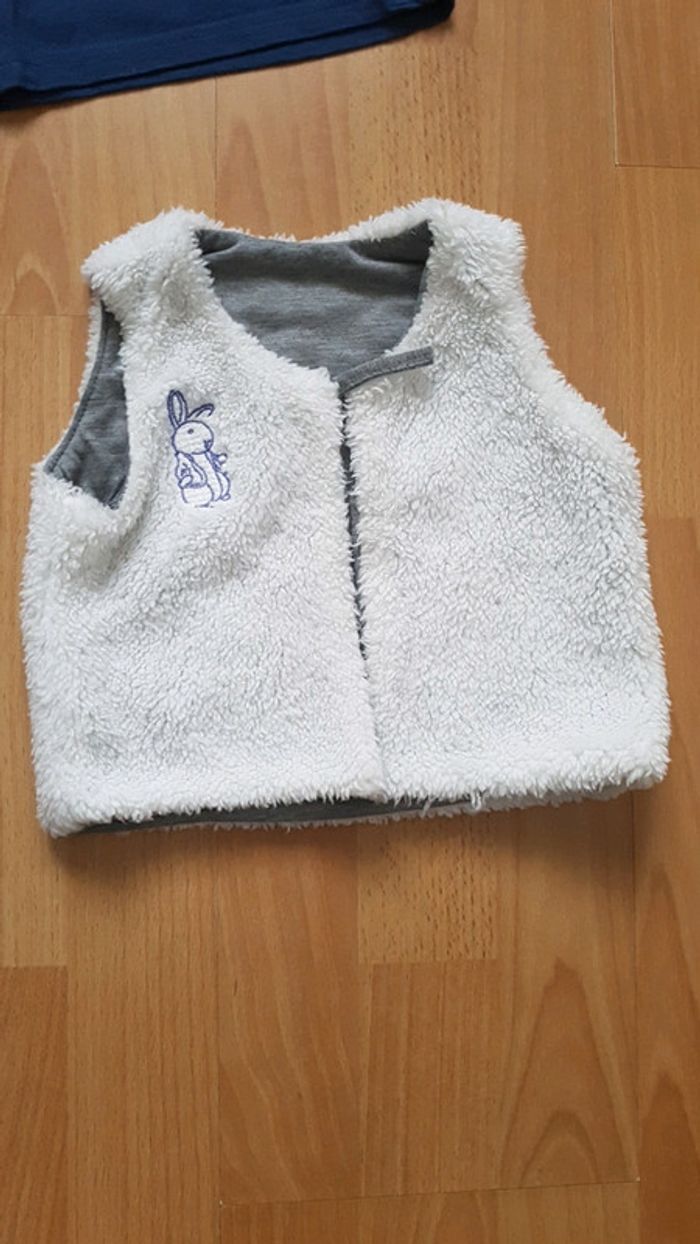 Lot gilet tee shirt - photo numéro 3