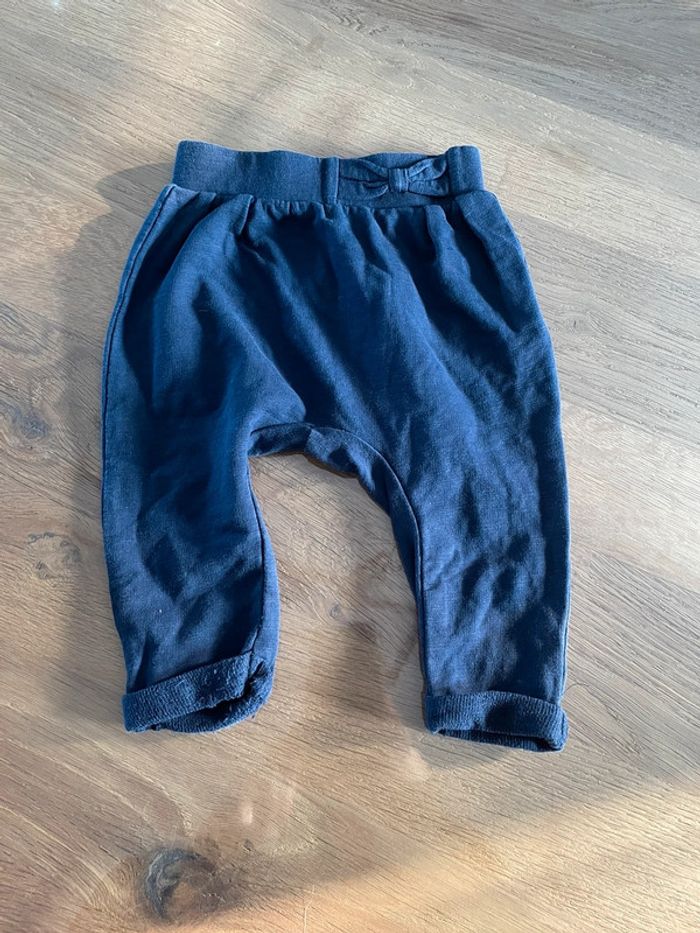 Sarouel Zara 3/6 mois marine - photo numéro 2