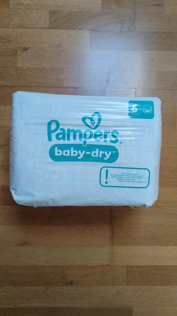 1 maxi economy pack Pampers baby dry taille 6