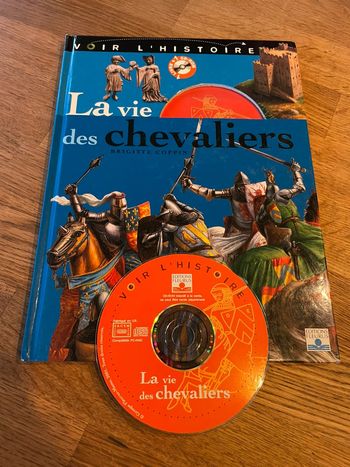 Livre Voir l’histoire avec 1 DVD La vie des chevaliers