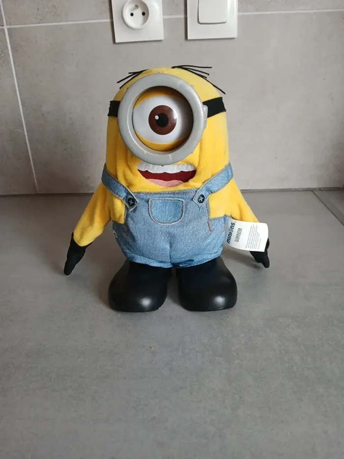 Robot minions