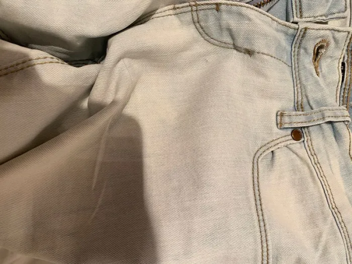 Jean a trou Jennifer taille 36 - photo numéro 8