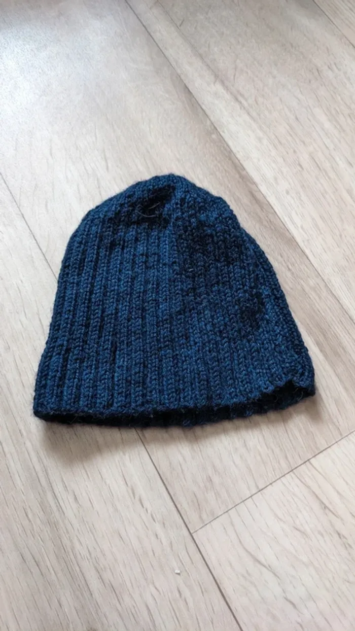 Destockage bonnets 6-12 Mois - photo numéro 3