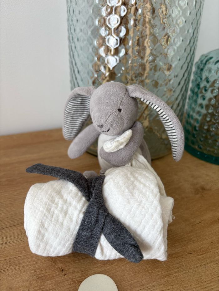 Doudou ma première couverture lapin gris lange - photo numéro 3