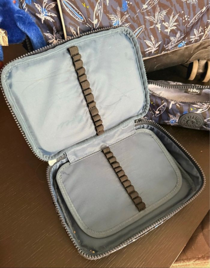 Cartable 4 roues + plumier + trousse Kipling - photo numéro 6