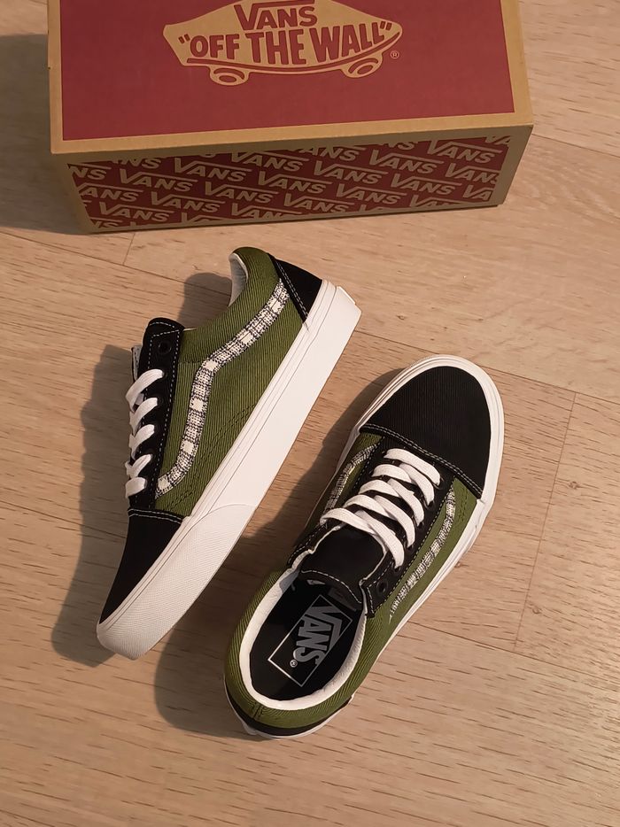 Baskets chaussures Vans old skool taille 36.5 neuves - photo numéro 7