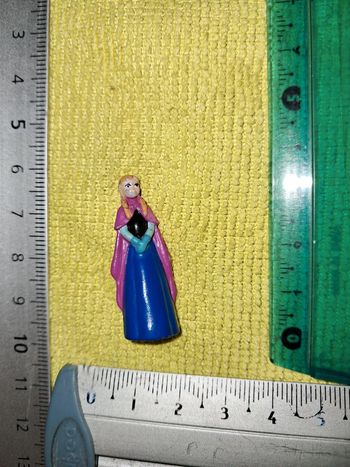 Reine des neige figurine