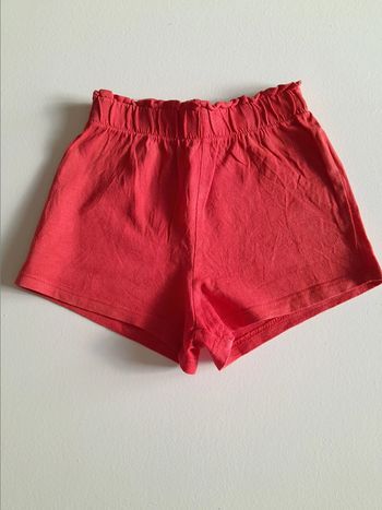 Short bébé fille rouge