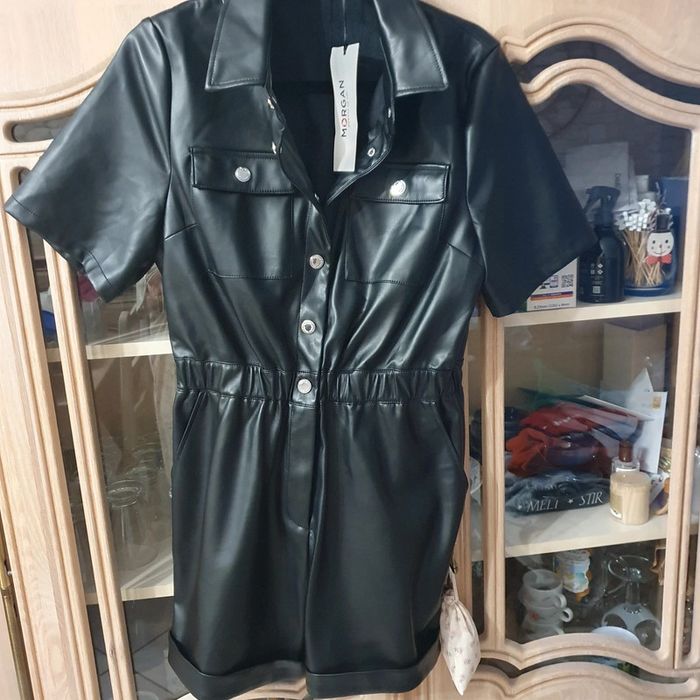 Magnifique Combi short noire Taille 40 Morgan
