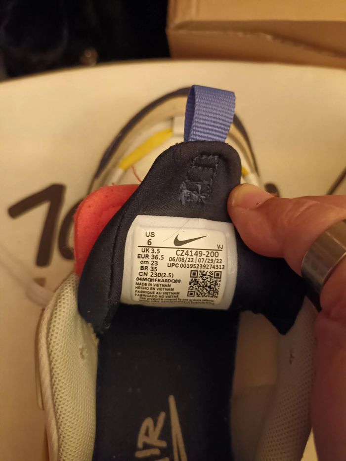 Baskets nike - photo numéro 3