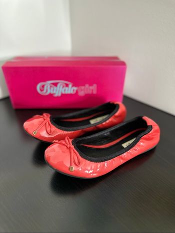 Ballerines en cuir verni orange corail Buffalo T37
