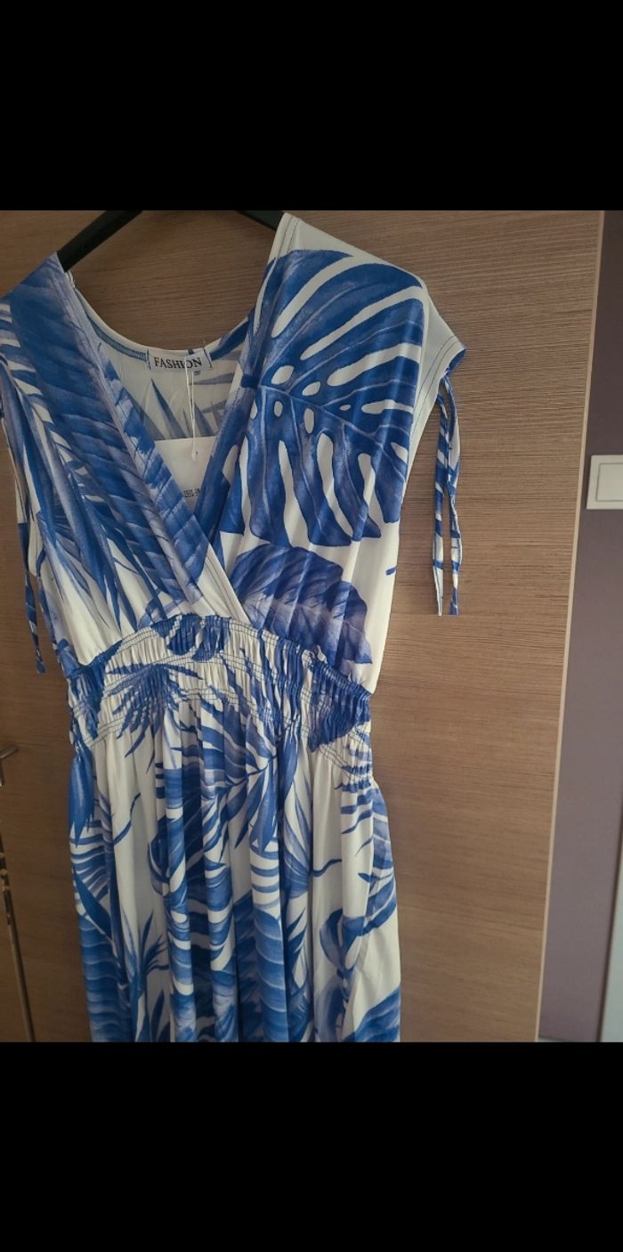 Robe polyester élasthanne 36- 44 taille unique - photo numéro 2