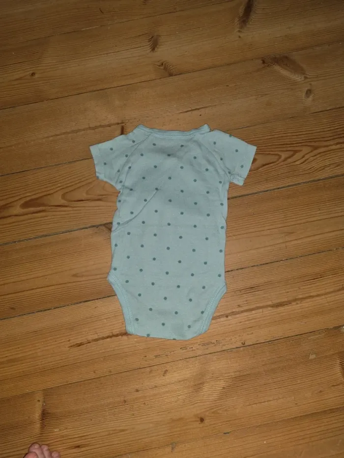 Lot de 4 bodie en coton, 3 mois. - photo numéro 5