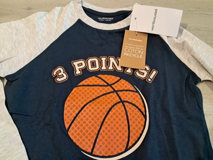 T-shirt basket neuf - photo numéro 2