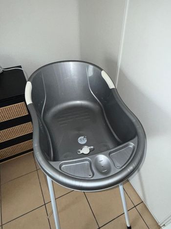 Baignoire bébé avec support