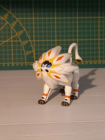 Macdonald solgaleo